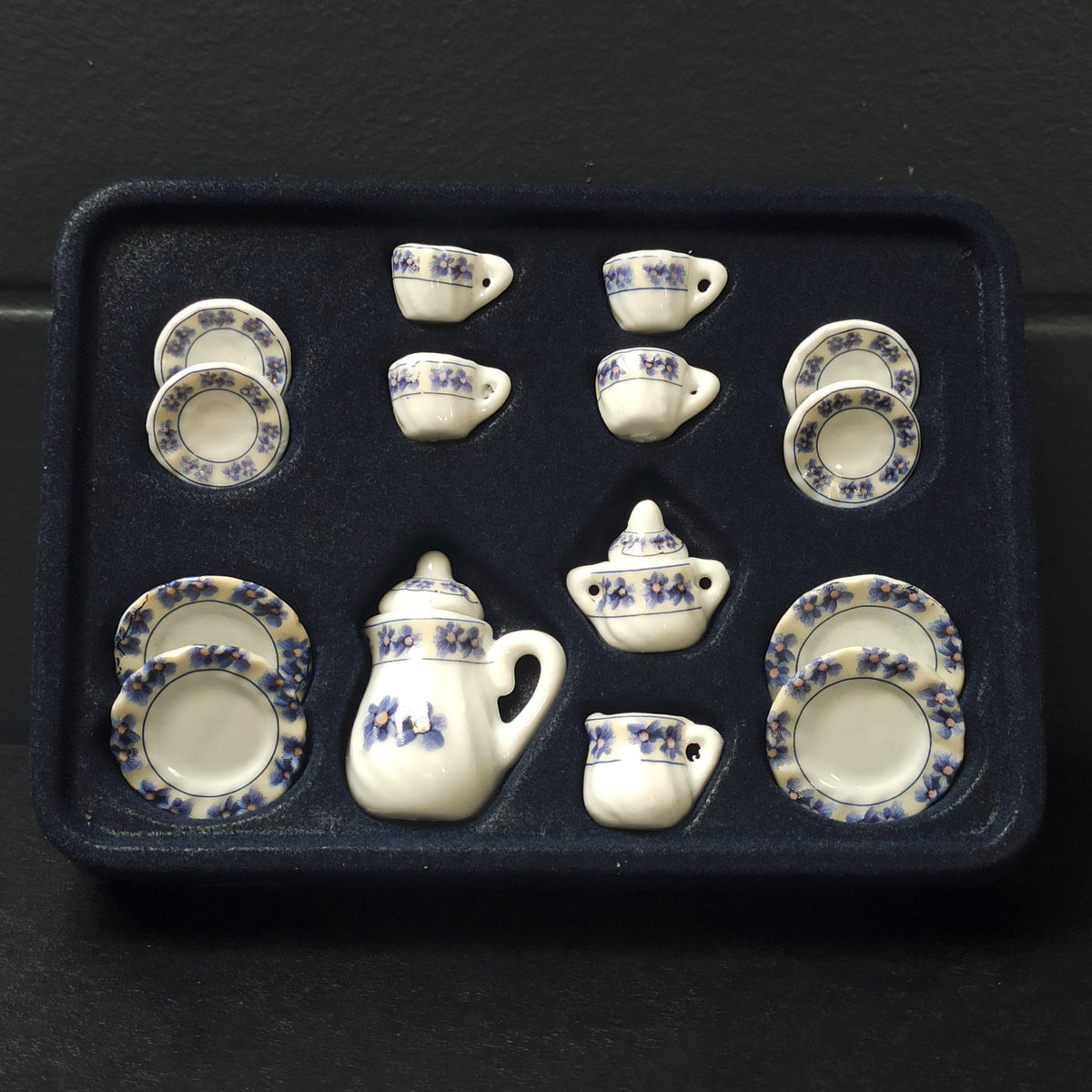 Dollhouse Minijaturni Keramički Set za čaj 1:12 (15kom) - Elegantne Ljubičice