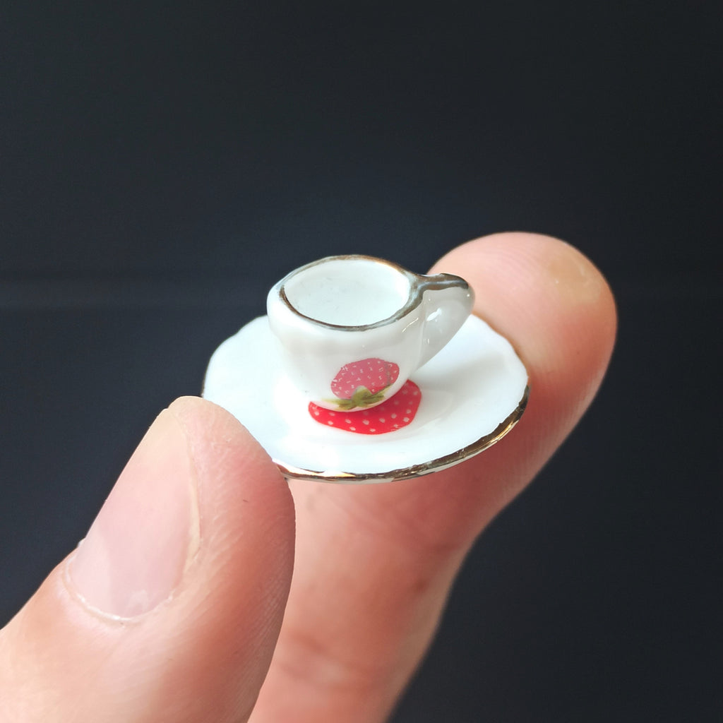 Dollhouse Minijaturni Keramički Set za čaj 1:12 (15kom) - Mala Slatka Jagoda