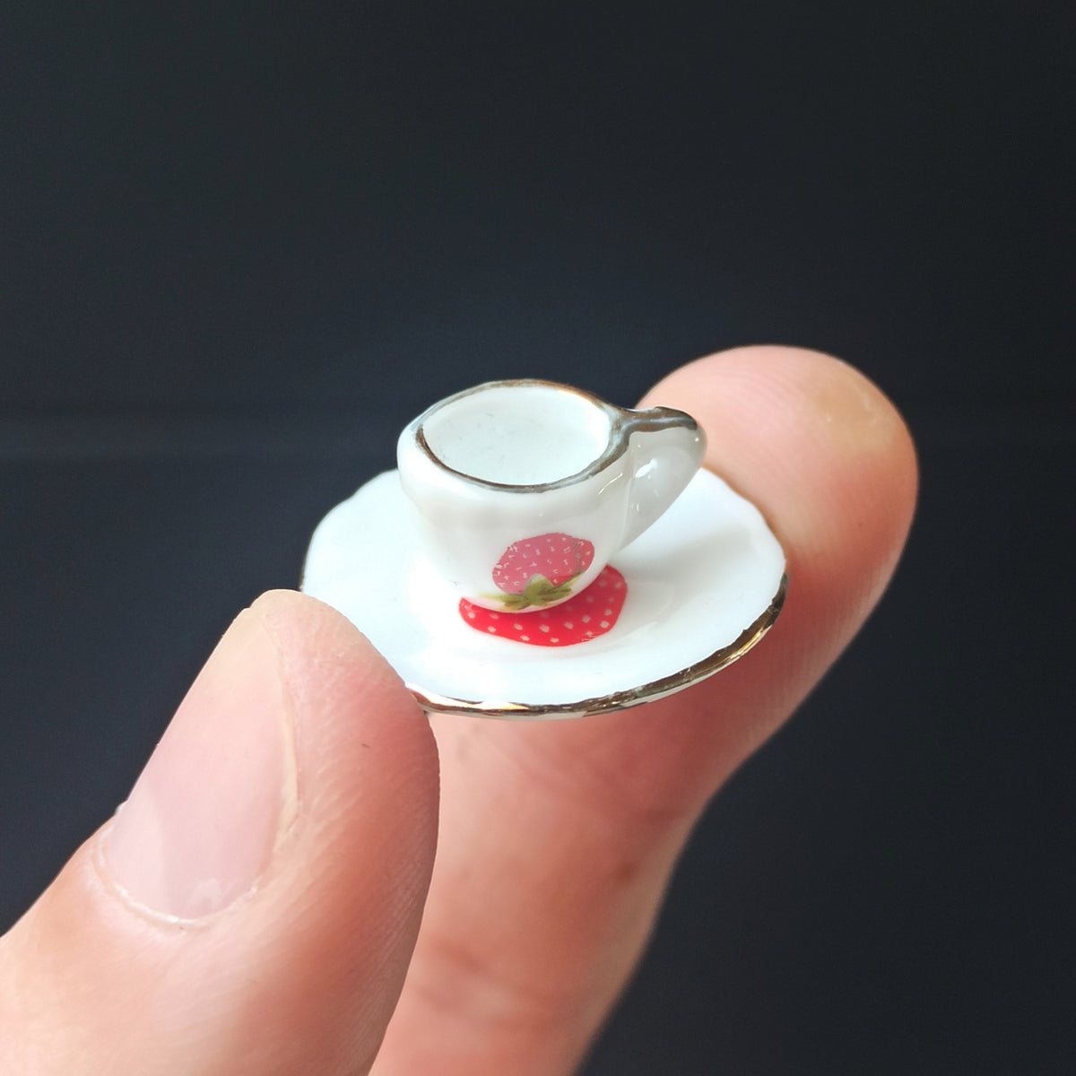 Dollhouse Minijaturni Keramički Set za čaj 1:12 (15kom) - Mala Slatka Jagoda