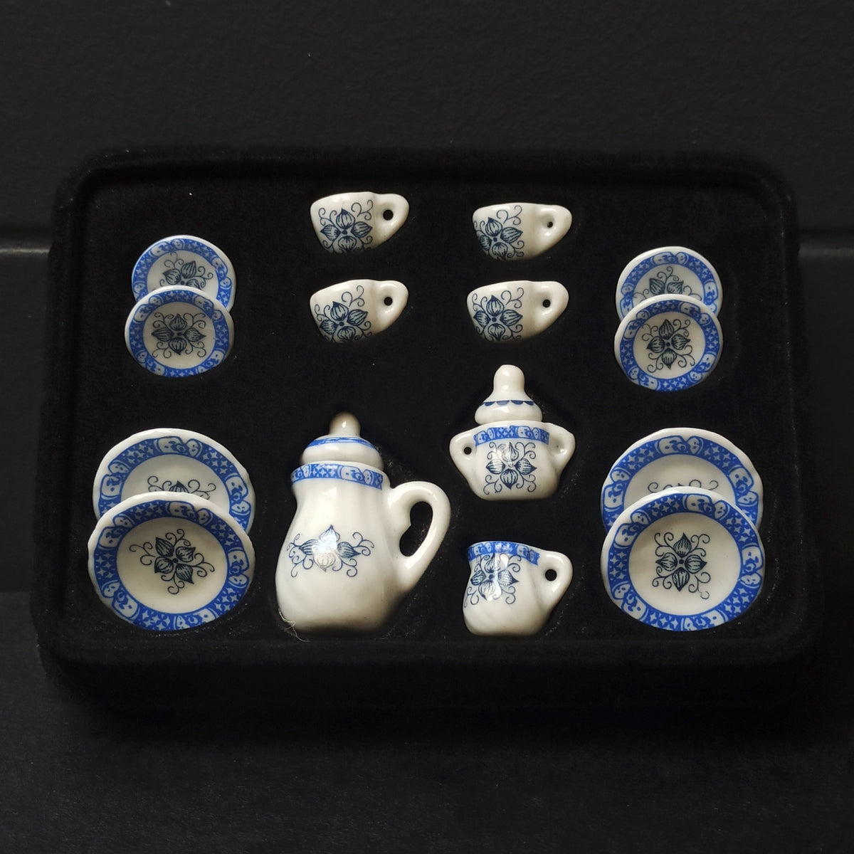 Dollhouse Minijaturni Keramički Set za čaj 1:12 (12kom) - Plavi Lotus