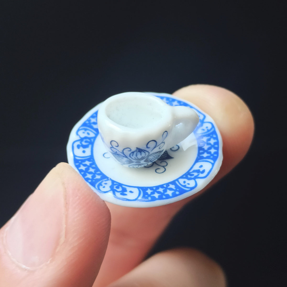 Dollhouse Minijaturni Keramički Set za čaj 1:12 (12kom) - Plavi Lotus