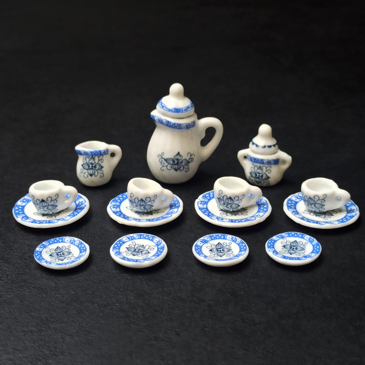 Dollhouse Minijaturni Keramički Set za čaj 1:12 (12kom) - Plavi Lotus